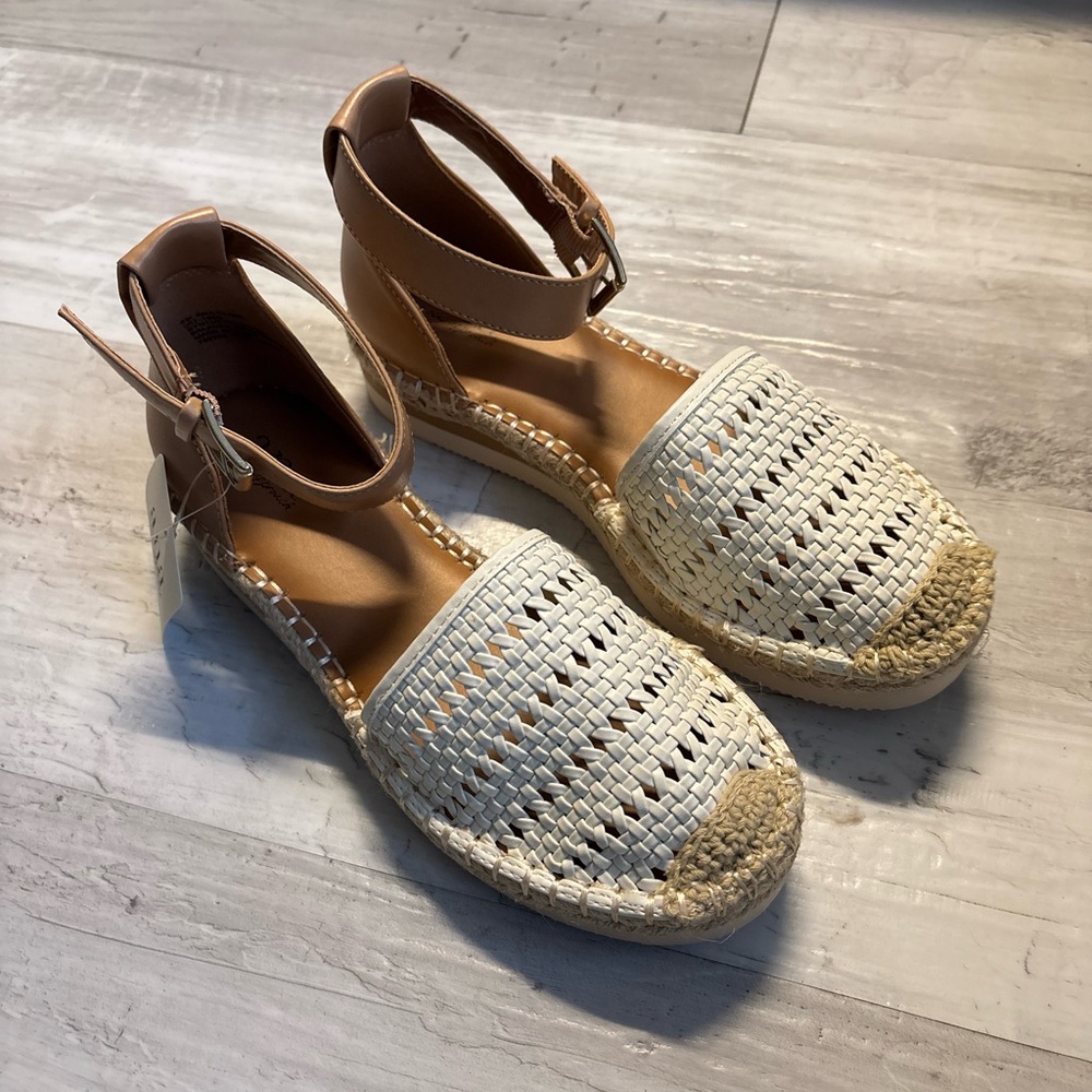a.n.a Clara Cream Espadrille Sandals Women’s Size 6 New With Tag